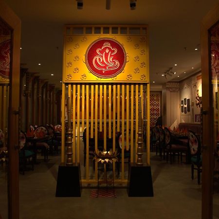 Holywater Hotel By Ganga Kinare #150 Mts From Ganga Ghat Rishīkesh Buitenkant foto